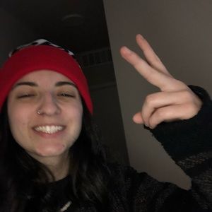 Meet your Posher, Brittni